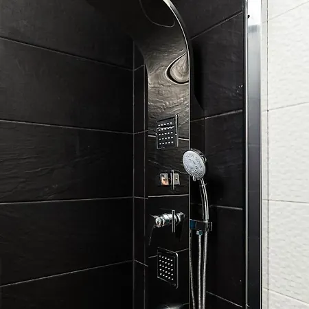 アパート Lovely 2br W/ Views Over The River, Parking Incl *