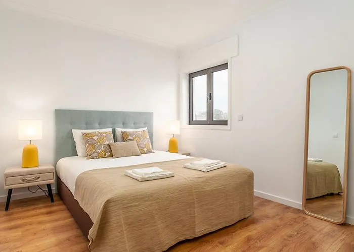 公寓 Lovely 2br W/ Views Over The River, Parking Incl