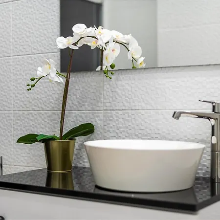 Appartement Lovely 2br W/ Views Over The River, Parking Incl