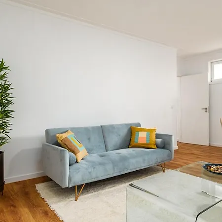 Lovely 2br W/ Views Over The River, Parking Incl Apartament Vila Nova de Gaia