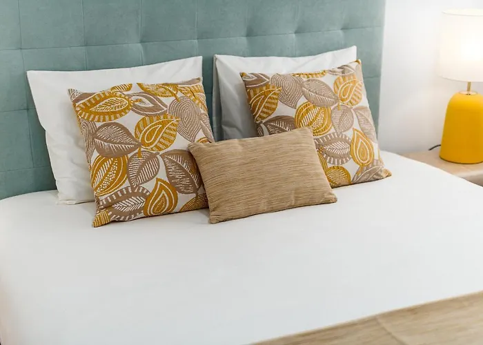 Daire Lovely 2br W/ Views Over The River, Parking Incl Vila Nova de Gaia